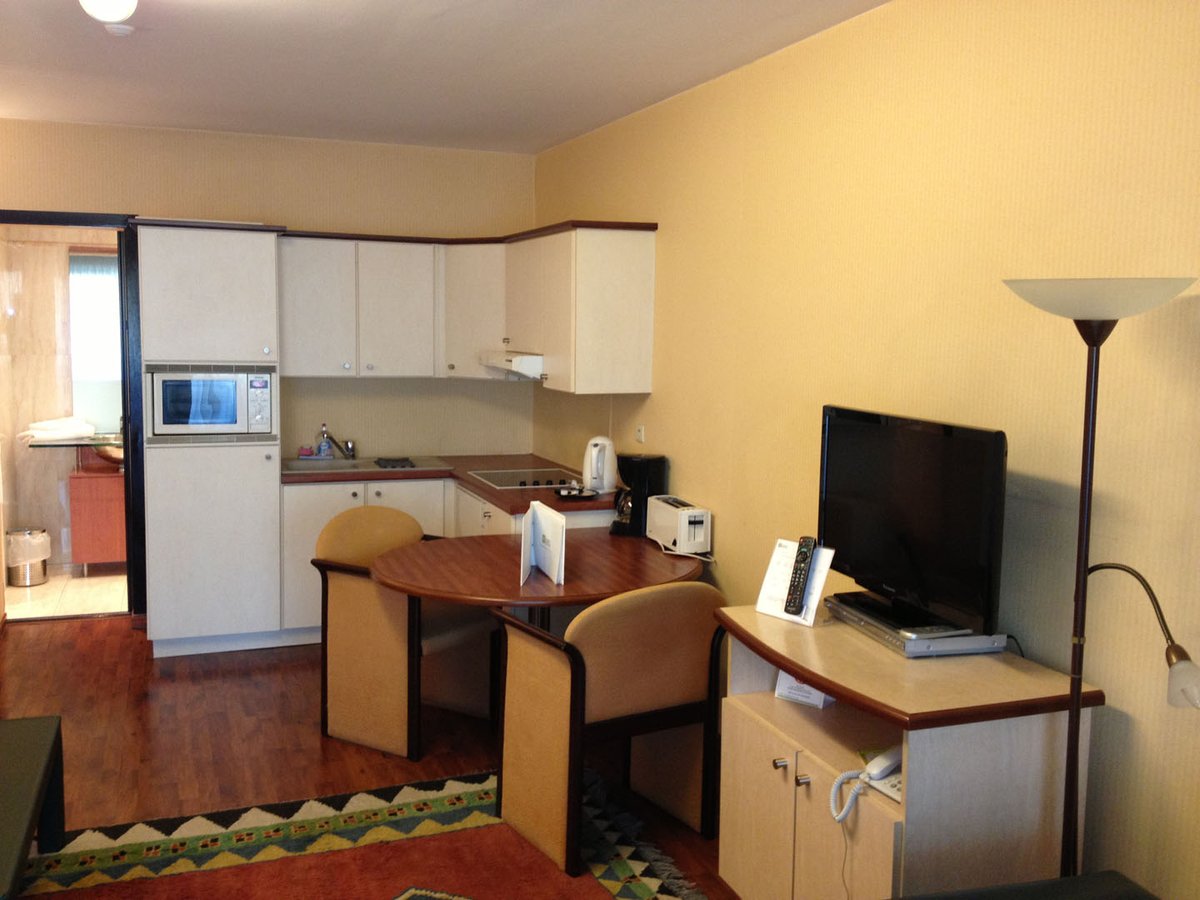 B-aparthotel Montgomery,